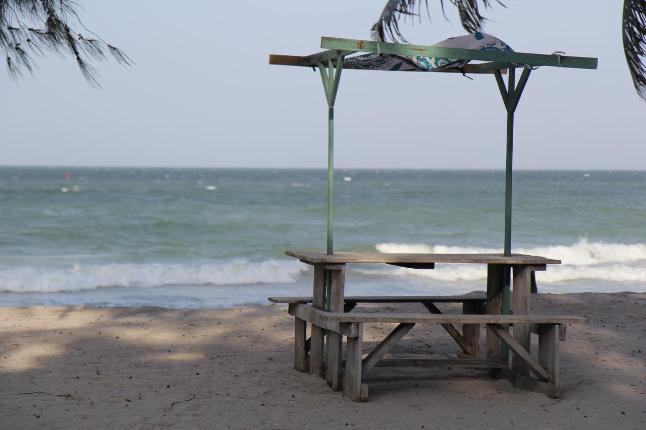 Mikadi Beach Camp & Backpackers Hostel Dar es Salaam Luaran gambar