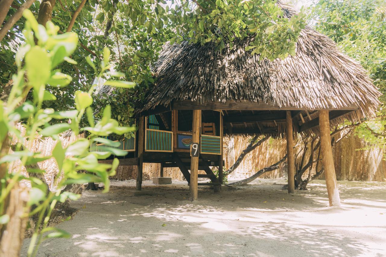Mikadi Beach Camp & Backpackers Hostel Dar es Salaam Luaran gambar